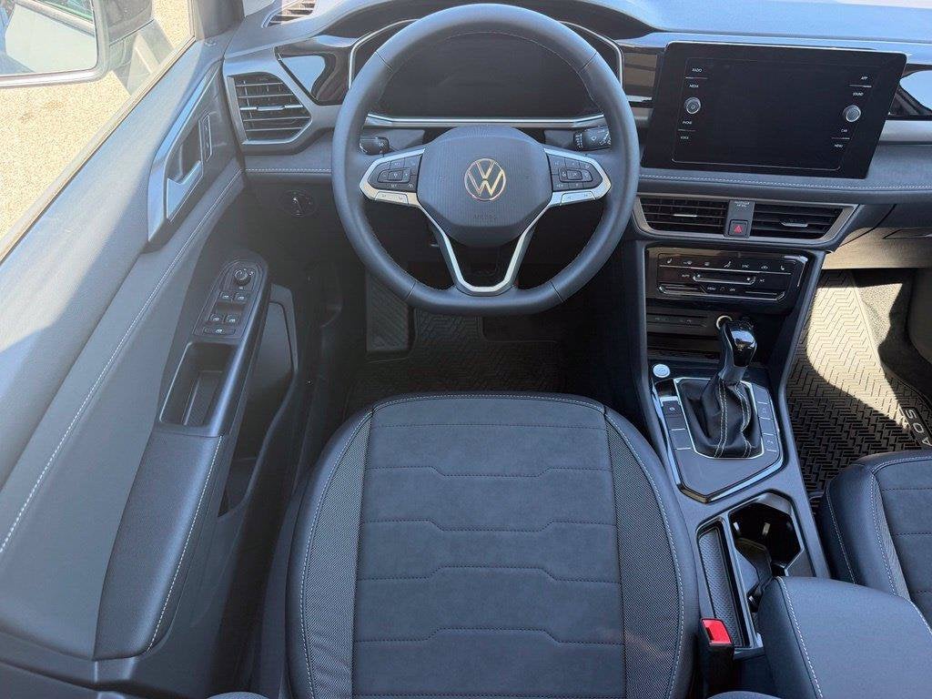 2027 Volkswagen Taos 1.5T SE Black