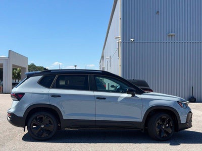 2027 Volkswagen Taos 1.5T SE Black
