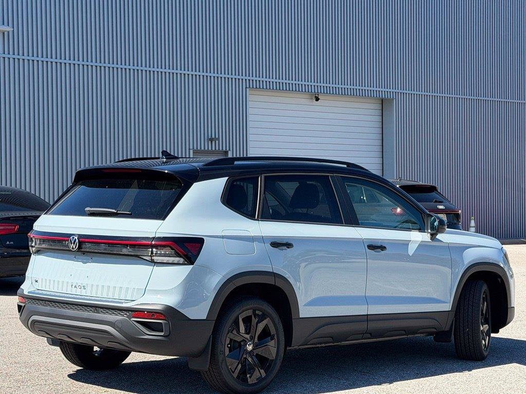 2027 Volkswagen Taos 1.5T SE Black