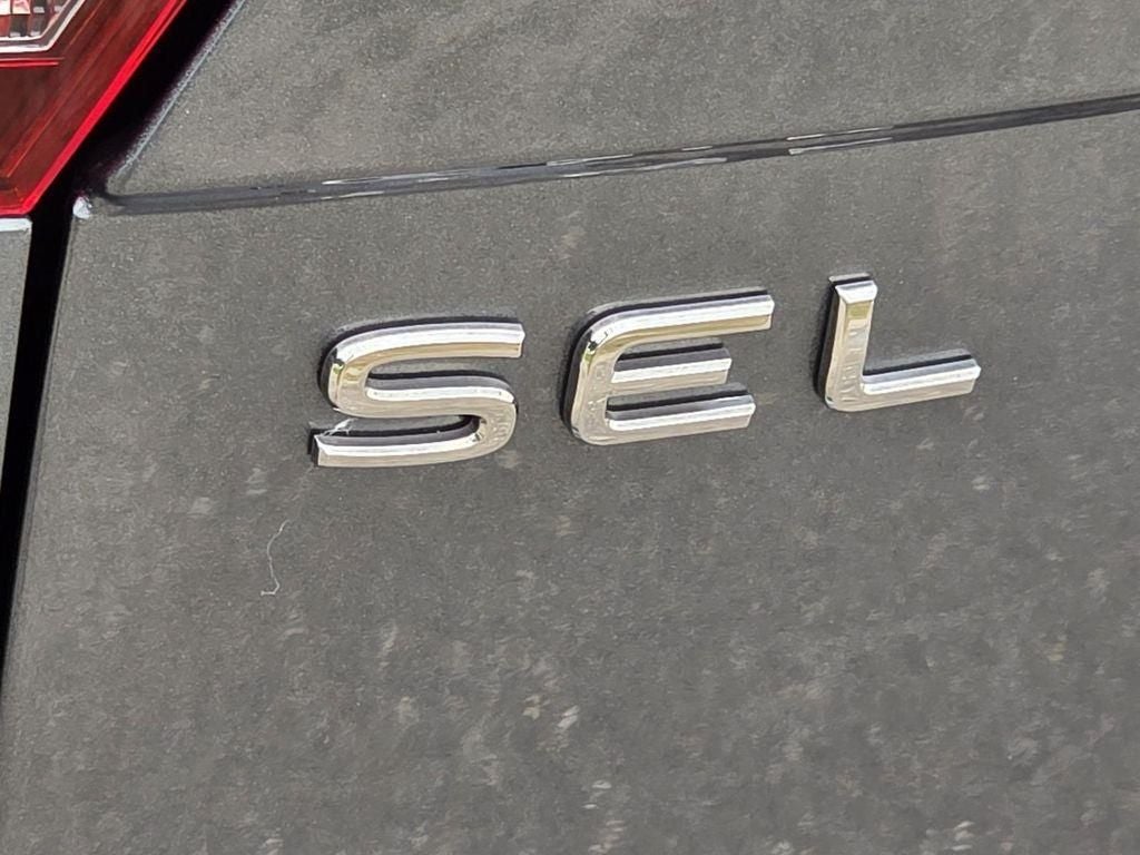 2022 Volkswagen Tiguan 2.0T SEL R-Line