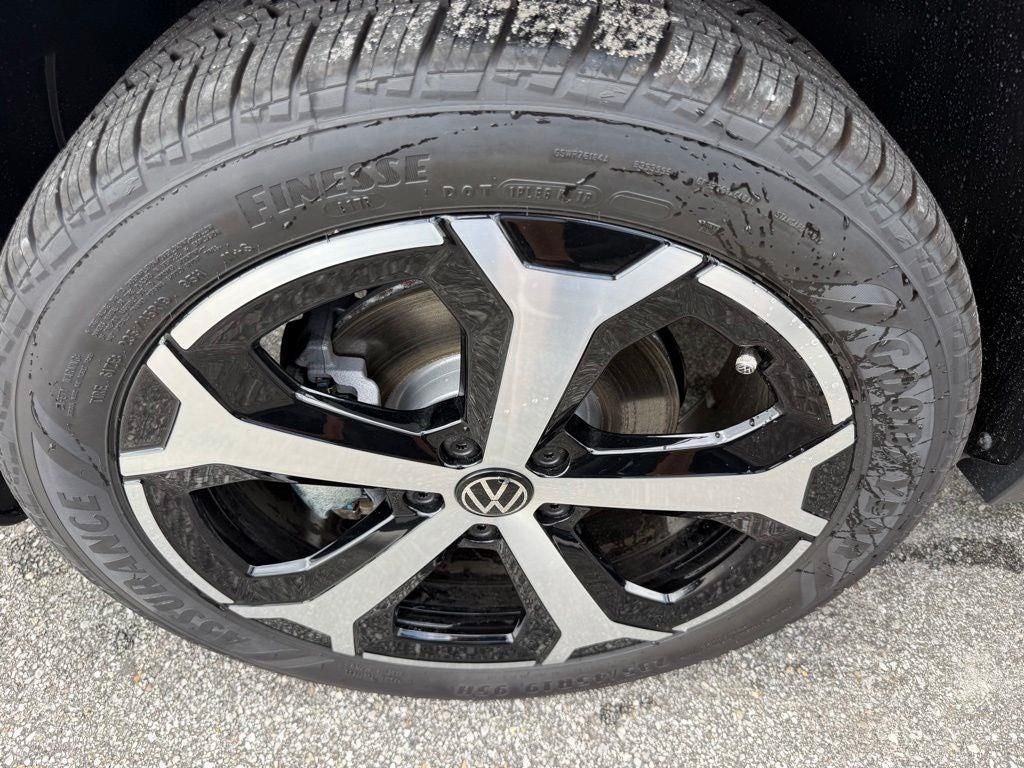 2026 Volkswagen Taos 1.5T SEL