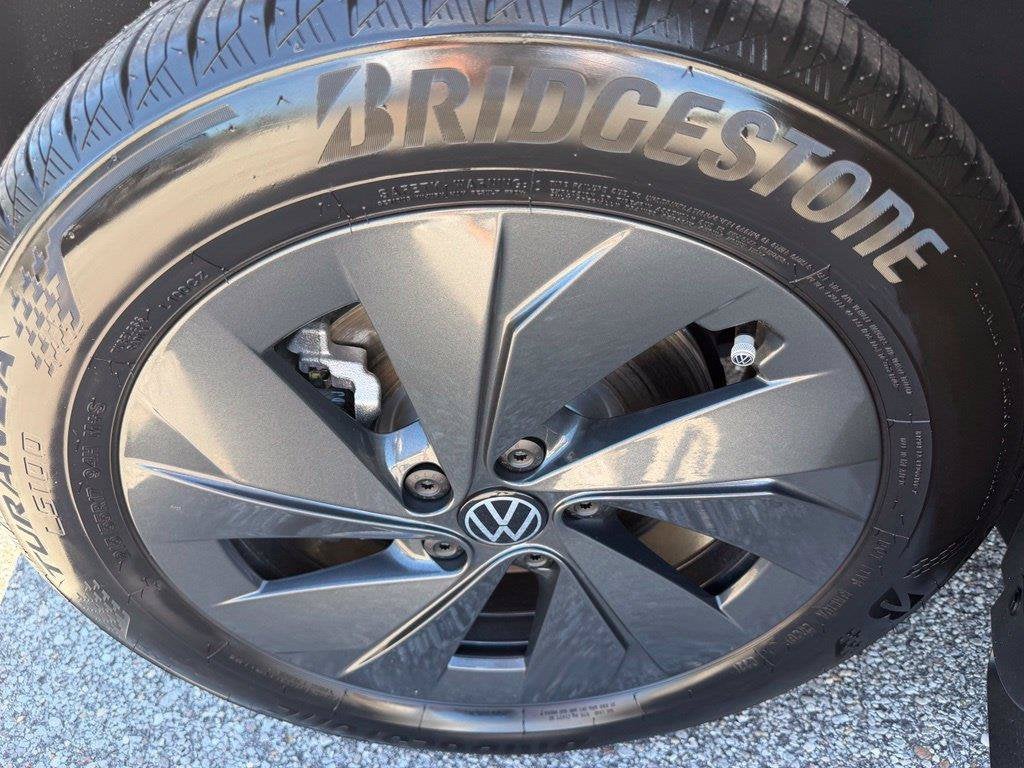 2027 Volkswagen Taos 1.5T S