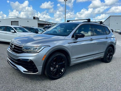 2023 Volkswagen Tiguan 2.0T SE R-Line Black