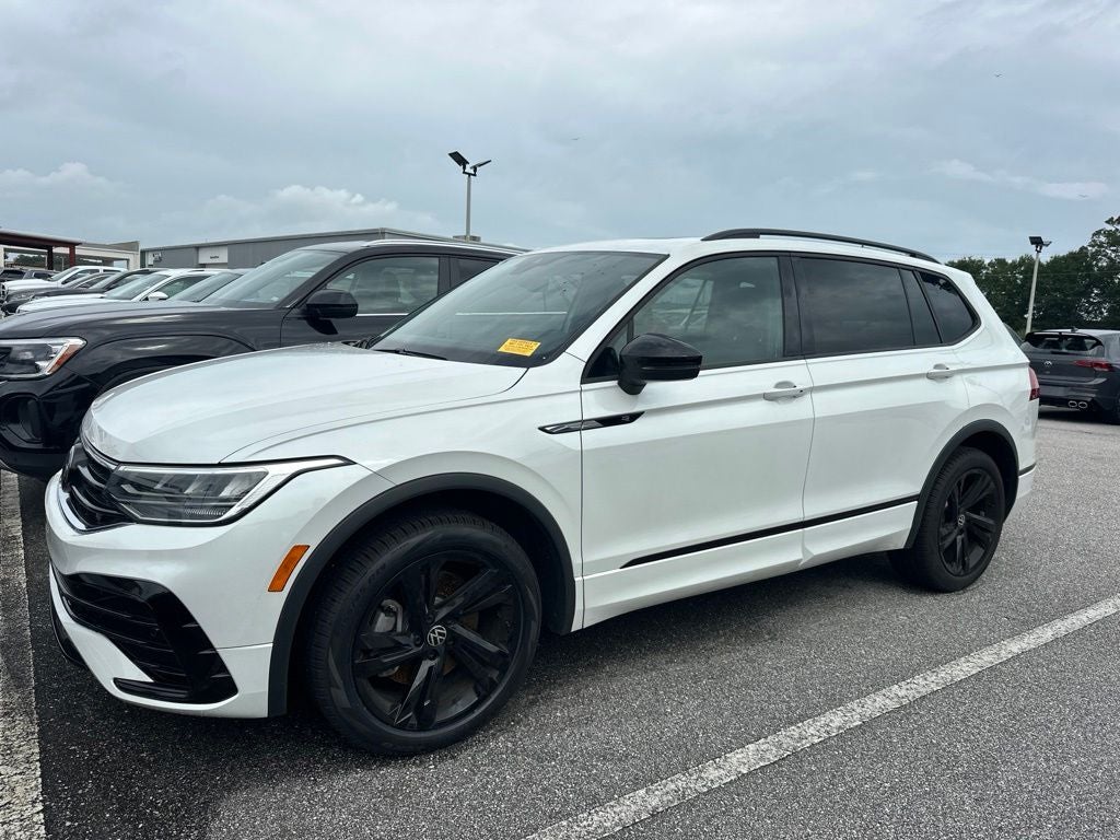 2024 Volkswagen Tiguan 2.0T SE R-Line Black