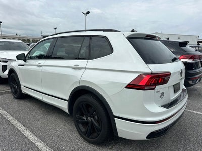 2024 Volkswagen Tiguan 2.0T SE R-Line Black
