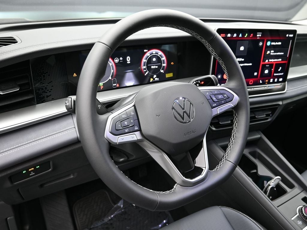 2025 Volkswagen Tiguan 2.0T SE