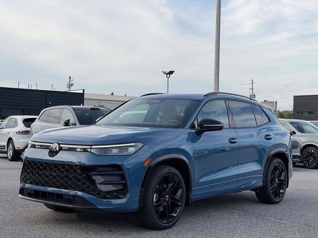 2026 Volkswagen Tiguan SE R-Line Black