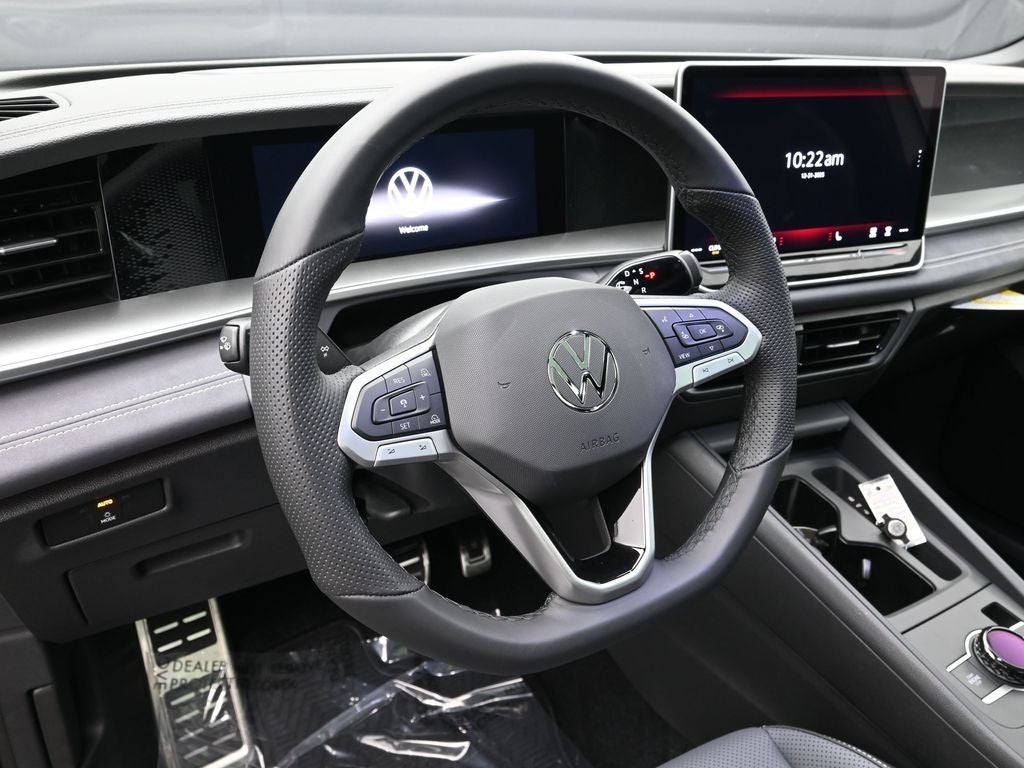 2026 Volkswagen Tiguan 2.0T SE R-Line Black