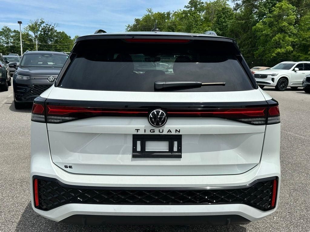 2026 Volkswagen Tiguan 2.0T SE R-Line Black