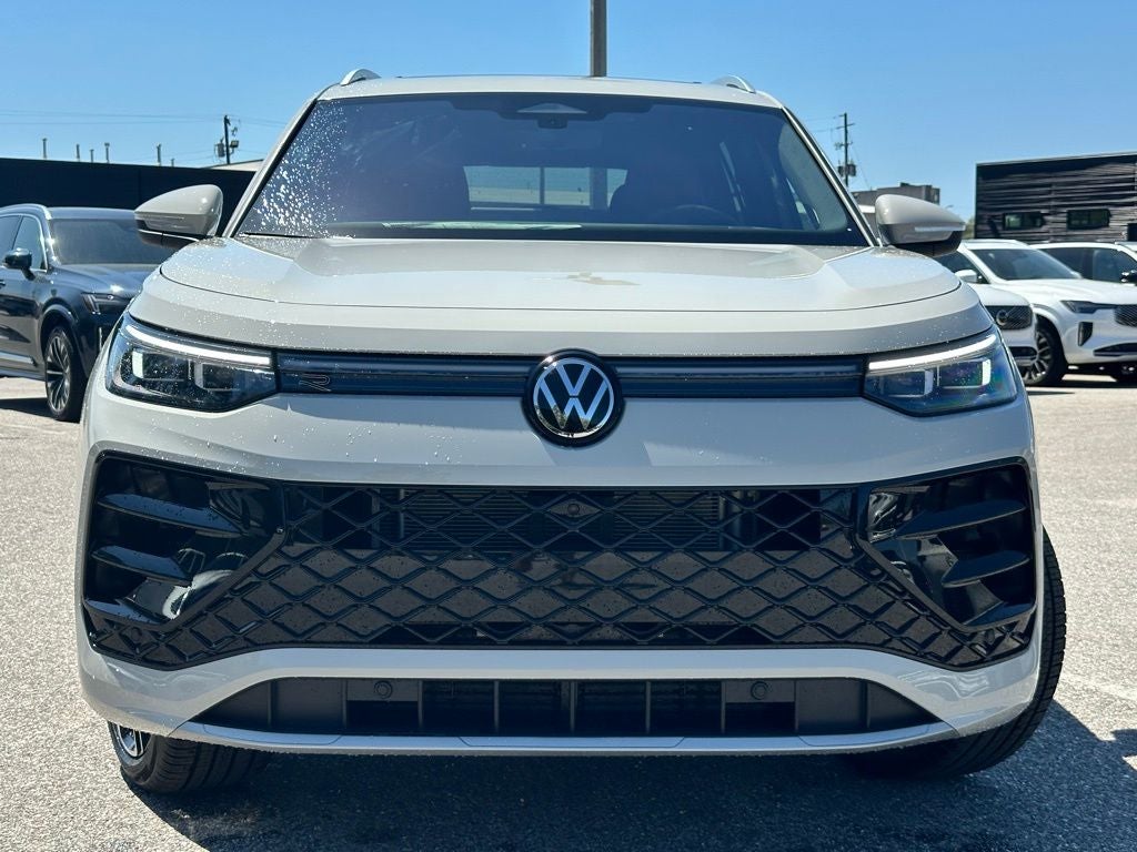 2026 Volkswagen Tiguan 2.0T SEL R-Line Turbo