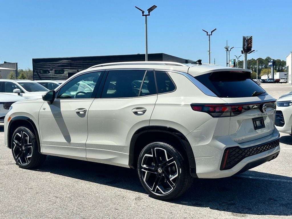 2026 Volkswagen Tiguan 2.0T SEL R-Line Turbo