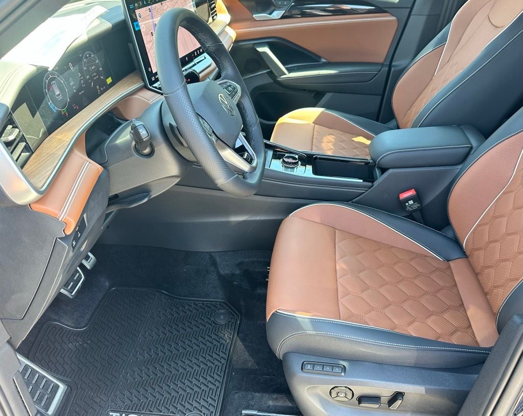 2026 Volkswagen Tiguan 2.0T SEL R-Line Turbo