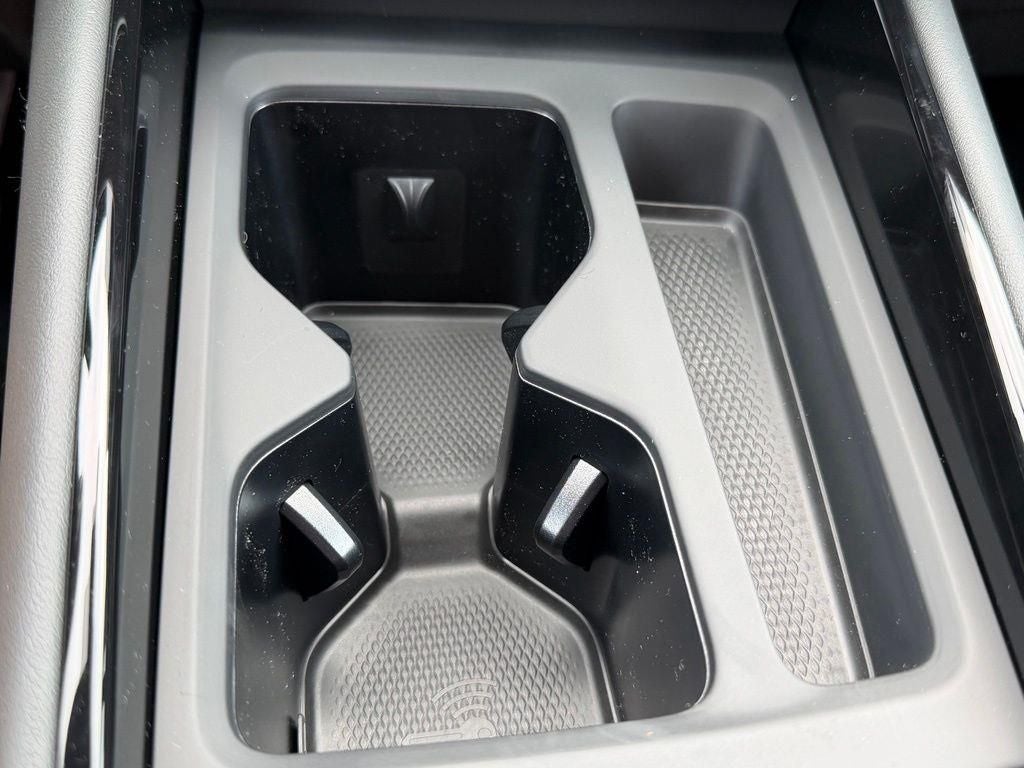 2026 Volkswagen Tiguan 2.0T SEL R-Line