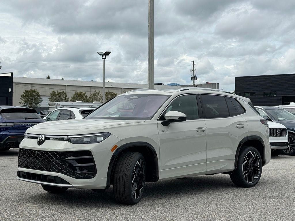 2026 Volkswagen Tiguan 2.0T SEL R-Line