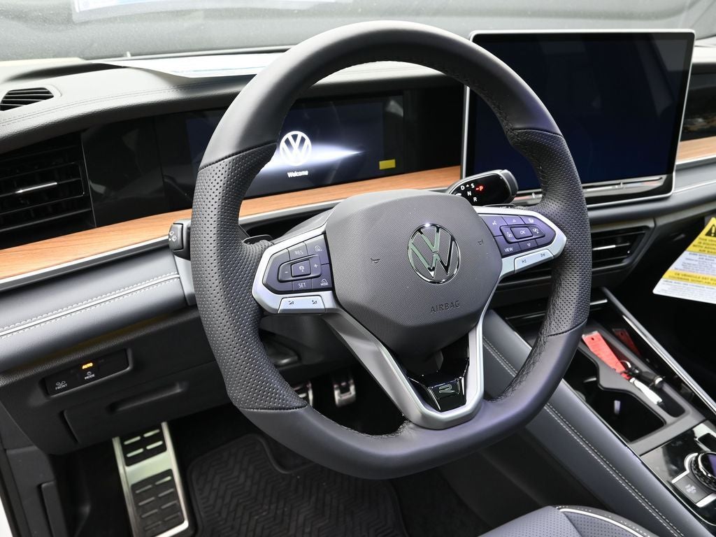 2026 Volkswagen Tiguan 2.0T SEL R-Line Turbo