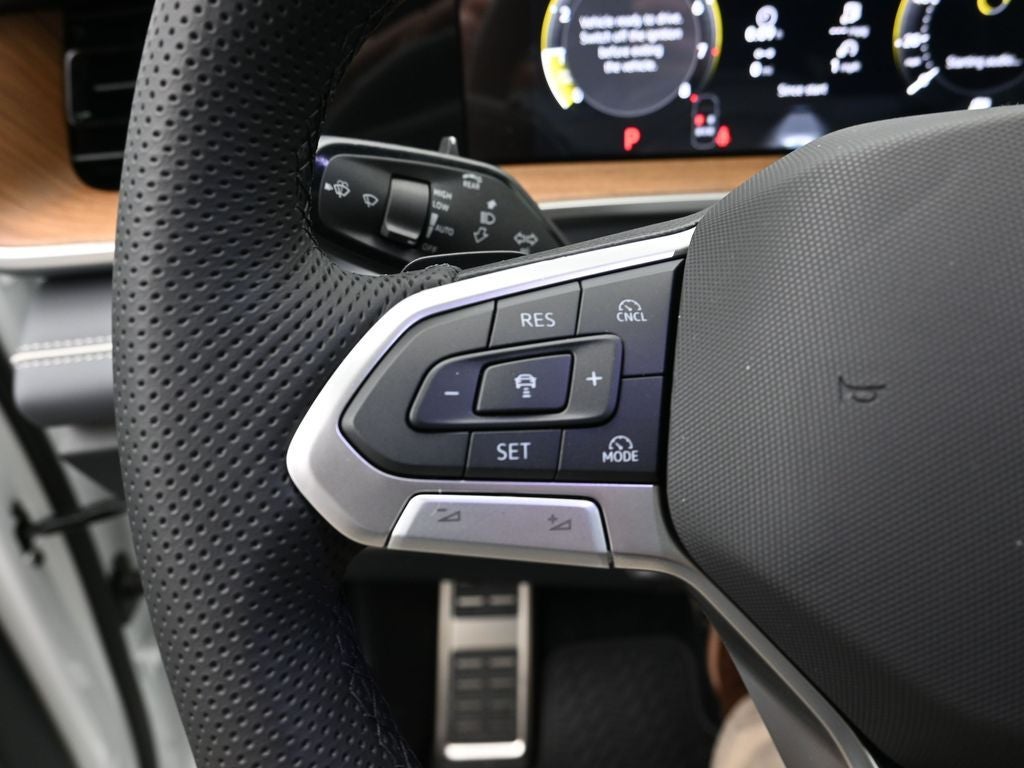 2026 Volkswagen Tiguan 2.0T SEL R-Line Turbo