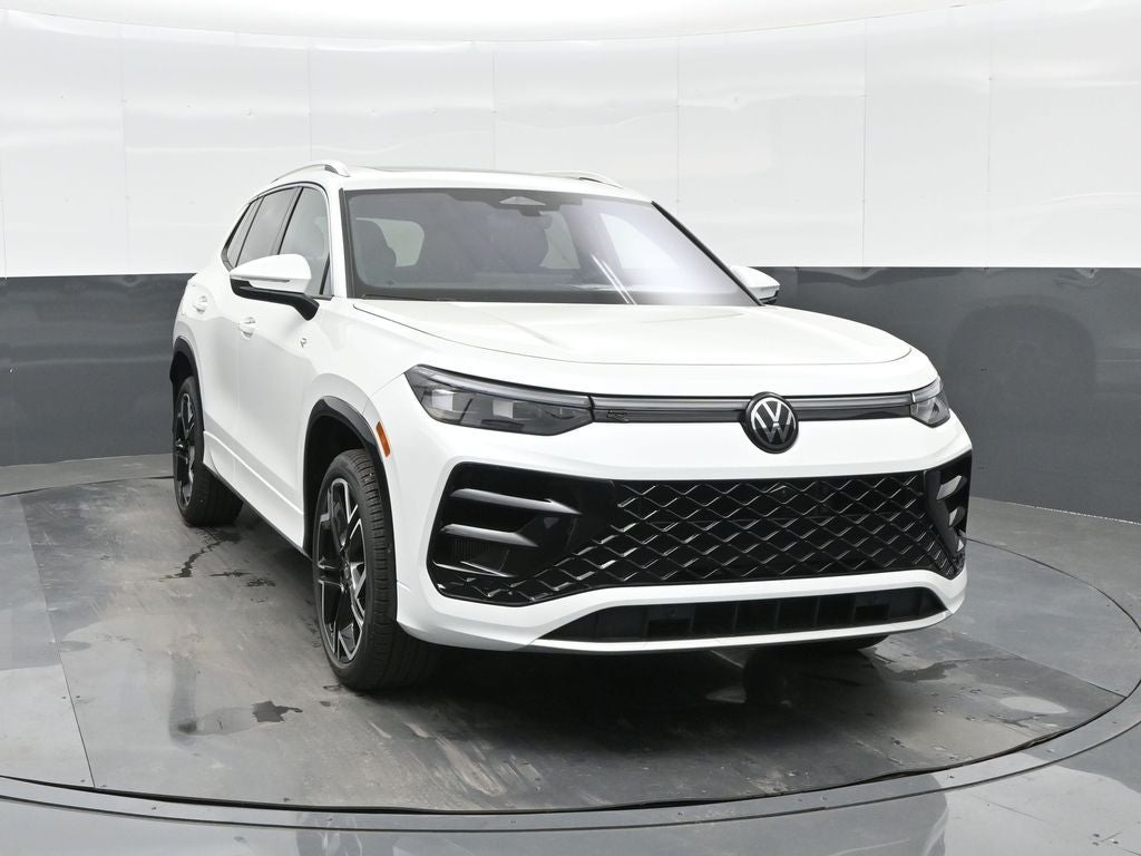 2026 Volkswagen Tiguan 2.0T SEL R-Line Turbo