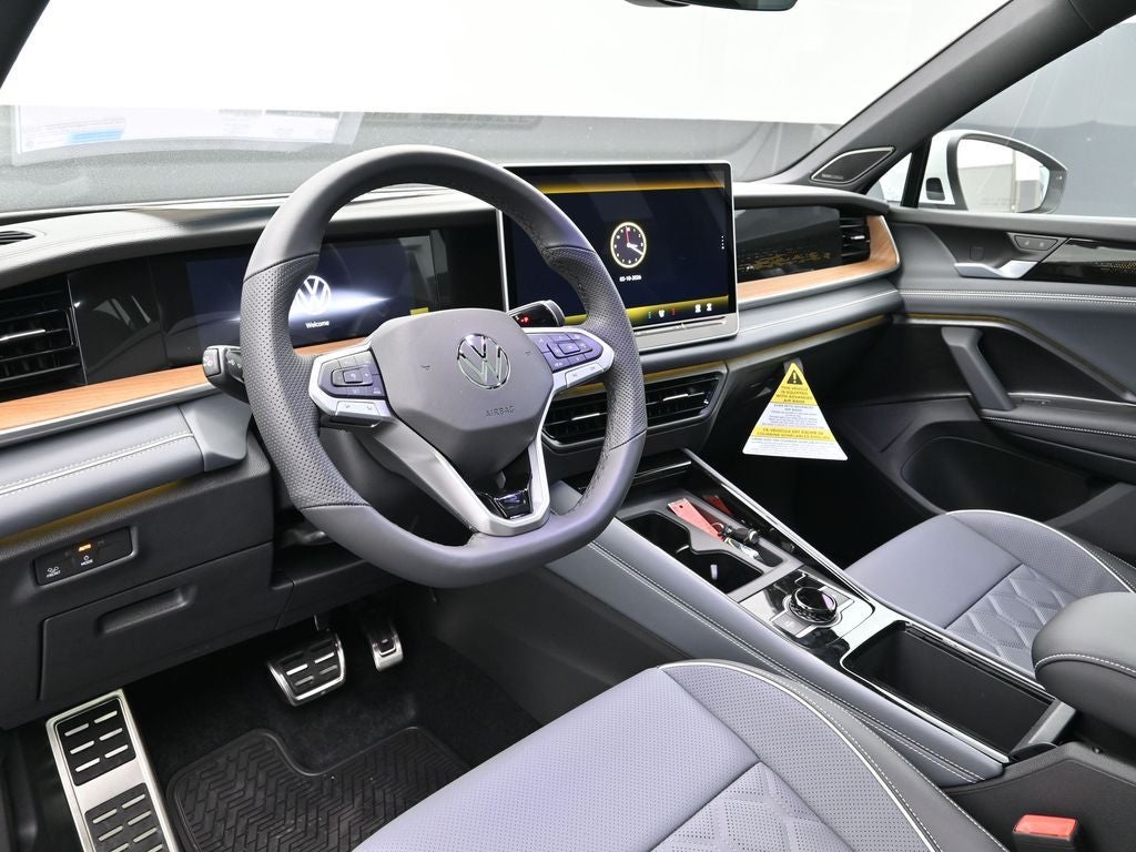 2026 Volkswagen Tiguan 2.0T SEL R-Line Turbo