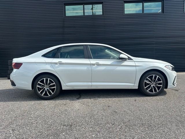 2025 Volkswagen Jetta 1.5T SE