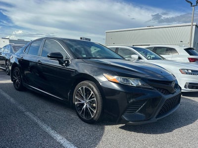 2018 Toyota Camry SE
