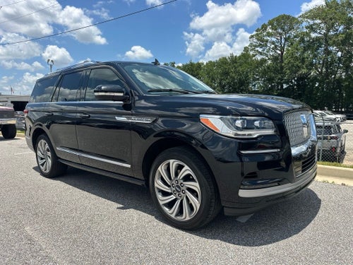 2022 Lincoln Navigator Standard