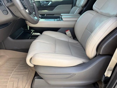 2022 Lincoln Navigator Standard