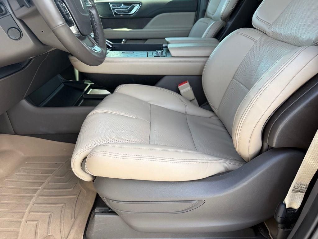 2022 Lincoln Navigator Standard