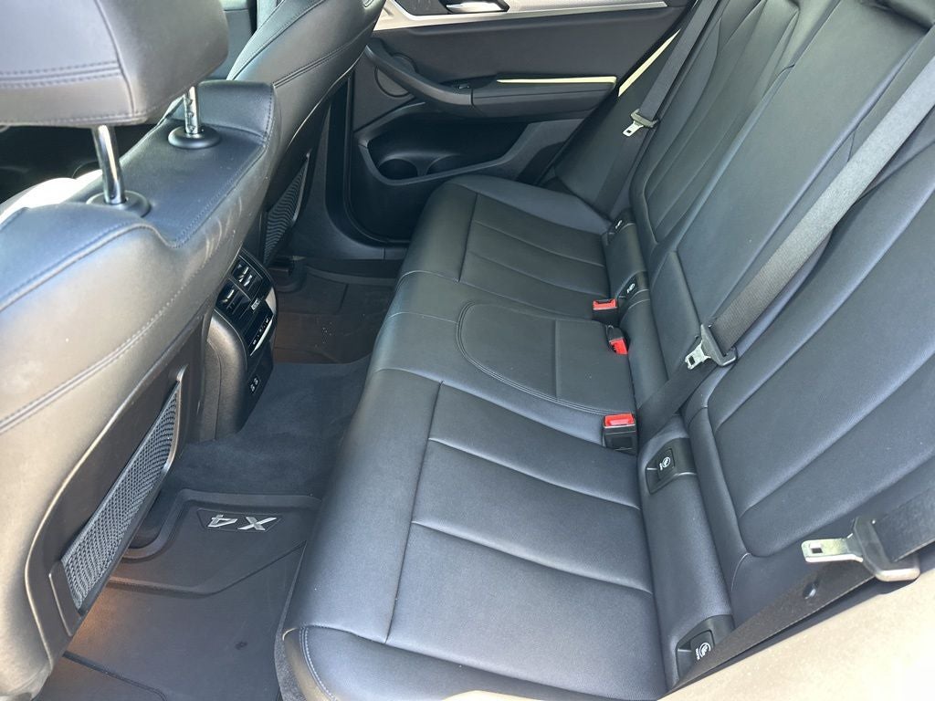 2021 BMW X4 M40i