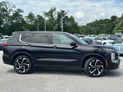 2024 Mitsubishi Outlander SE