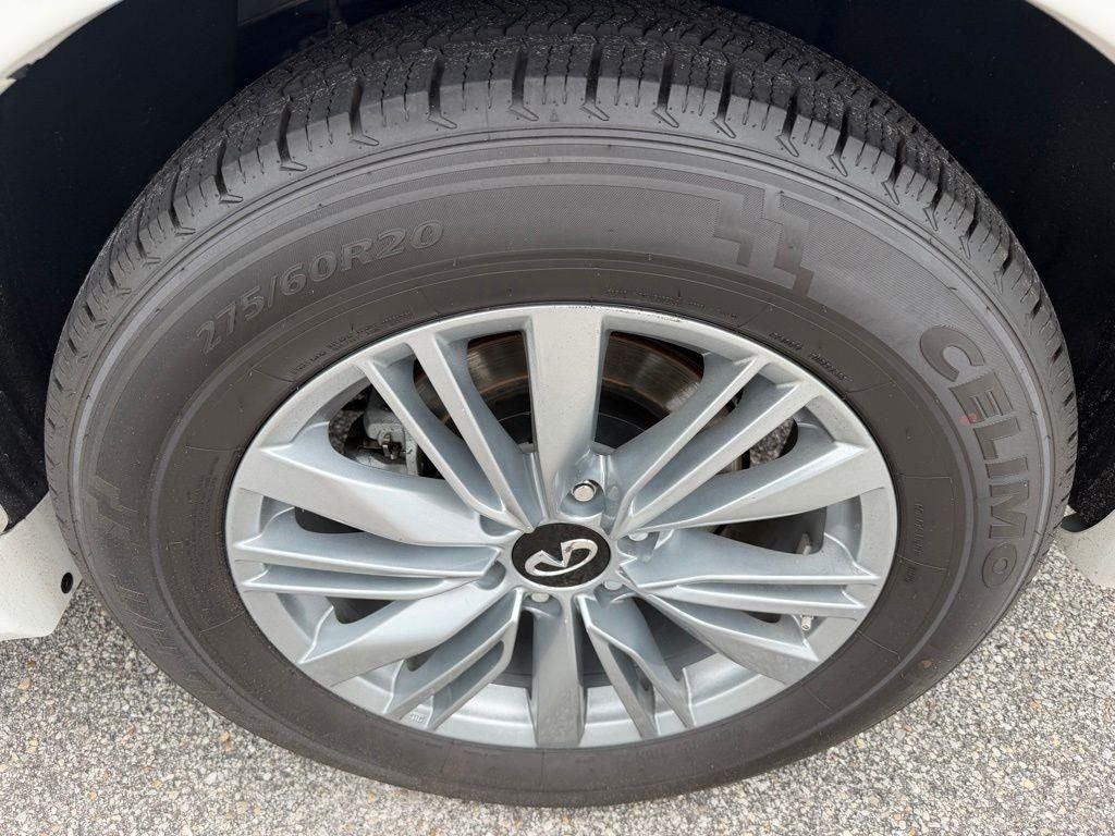2024 INFINITI QX80 LUXE