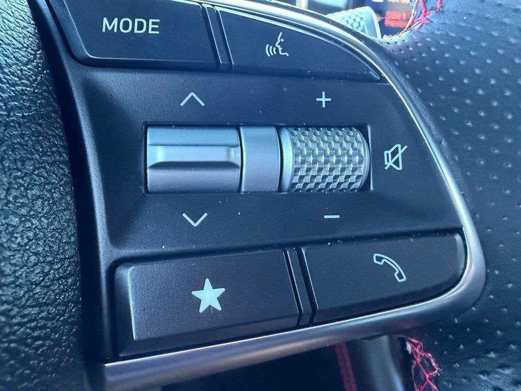 2024 Genesis G70 2.5T