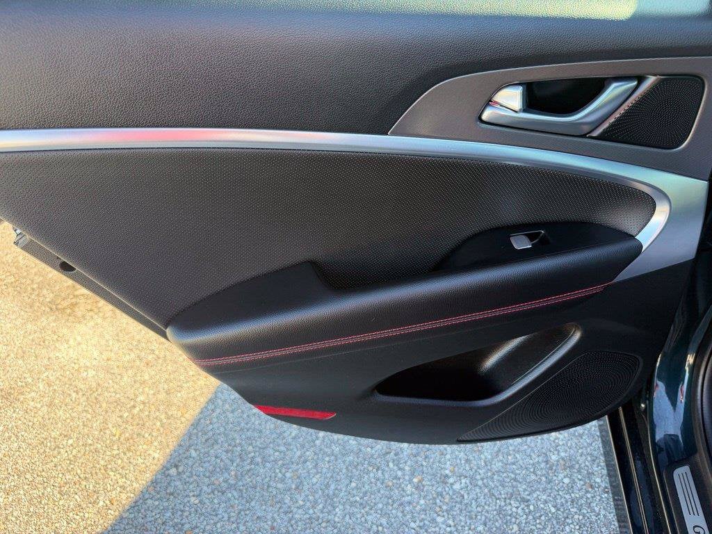 2024 Genesis G70 2.5T