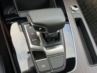2024 Audi Q5 45 S line Prestige quattro