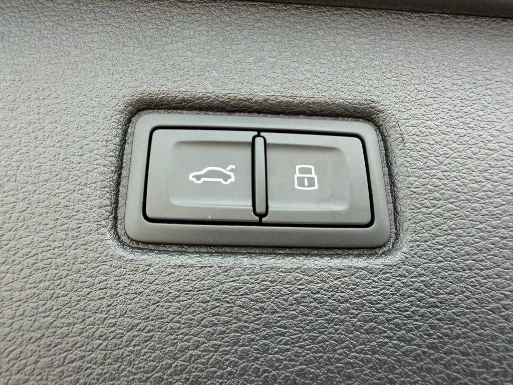 2025 Audi Q7 45 Premium Plus quattro