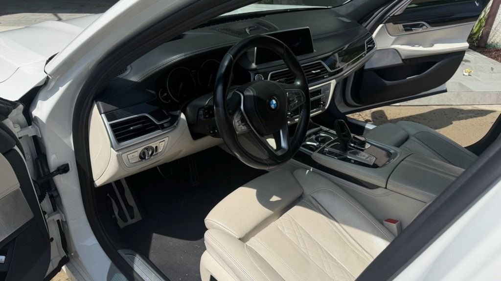 2019 BMW 7 Series 750i