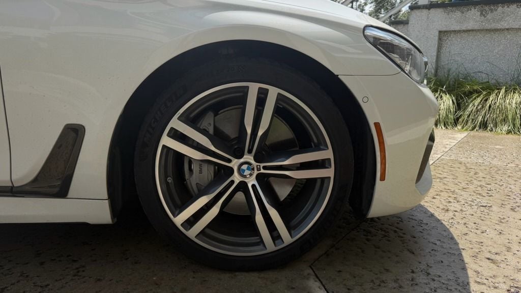 2019 BMW 7 Series 750i