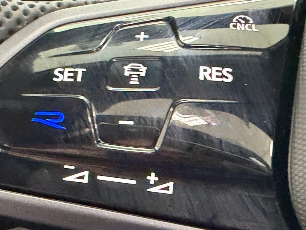 2026 Volkswagen Golf R 2.0T