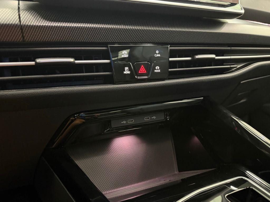 2026 Volkswagen Golf R 2.0T