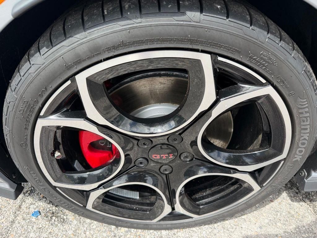 2026 Volkswagen Golf GTI Autobahn