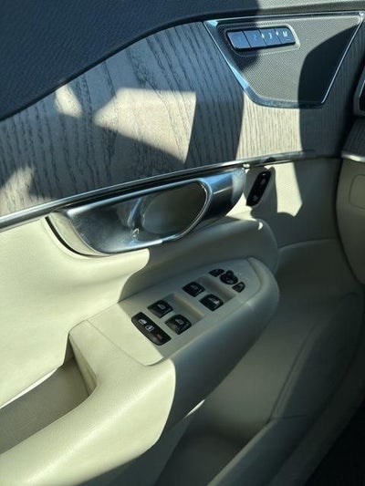 2023 Volvo XC90 B6 Plus 7-Seater