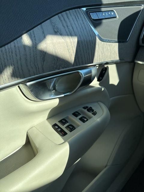 2023 Volvo XC90 B6 Plus 7-Seater