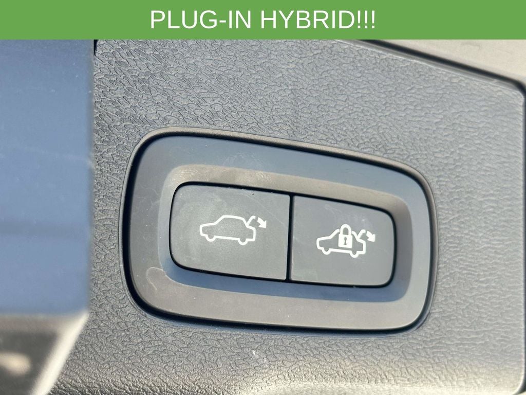 2023 Volvo XC60 Recharge Plug-In Hybrid Ultimate