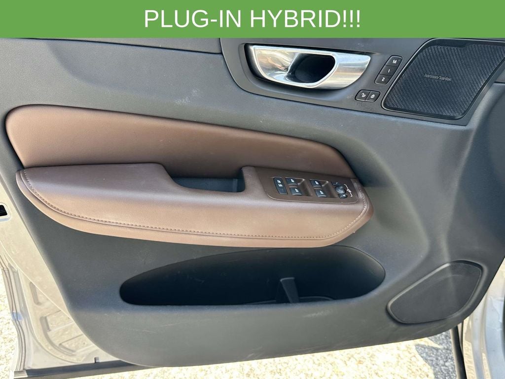 2023 Volvo XC60 Recharge Plug-In Hybrid Ultimate