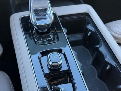 2025 Volvo XC90 Plug-In Hybrid T8 Ultra 6 Passenger 2025.5
