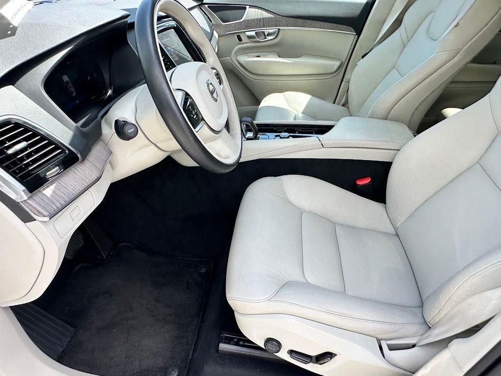 2024 Volvo XC90 B5 Plus