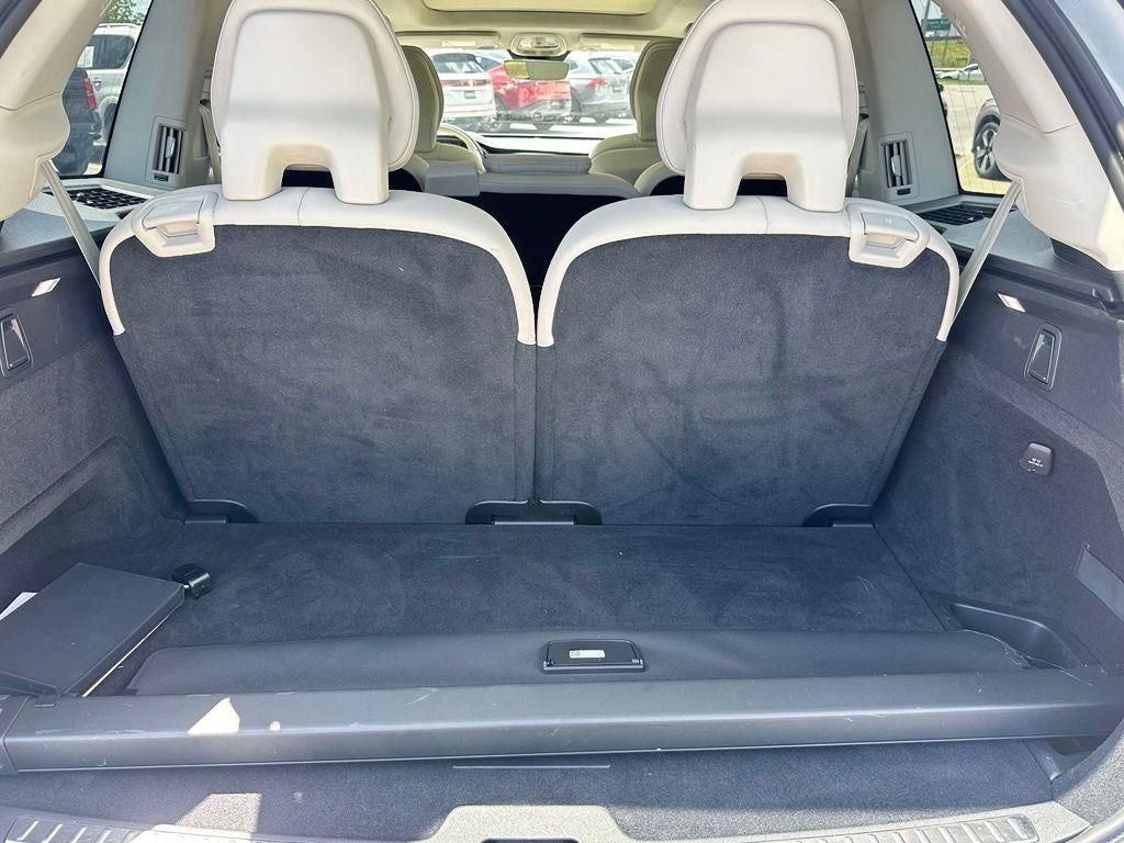 2024 Volvo XC90 B5 Plus