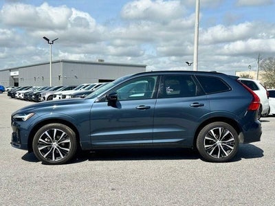 2024 Volvo XC60 B5 Plus Dark Theme