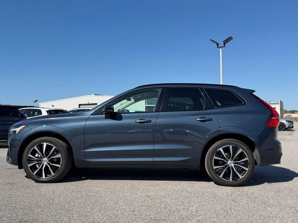 2024 Volvo XC60 B5 Plus Dark Theme