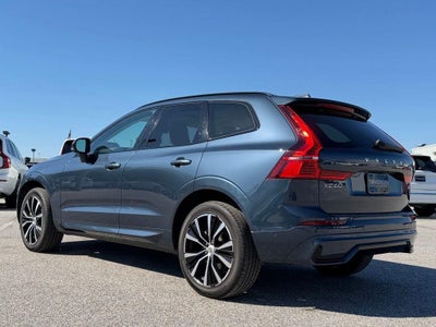 2024 Volvo XC60 B5 Plus Dark Theme