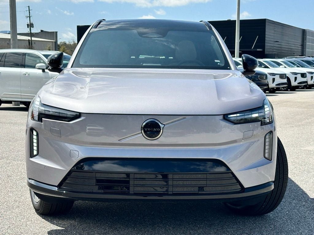 2026 Volvo EX90 Plus